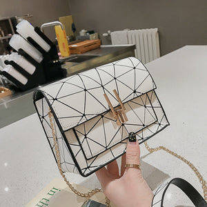 Women Shoulder Bags 2025 summer new Korean version of the Messenger bag handbag chain wild crack printing wild shoulder bag